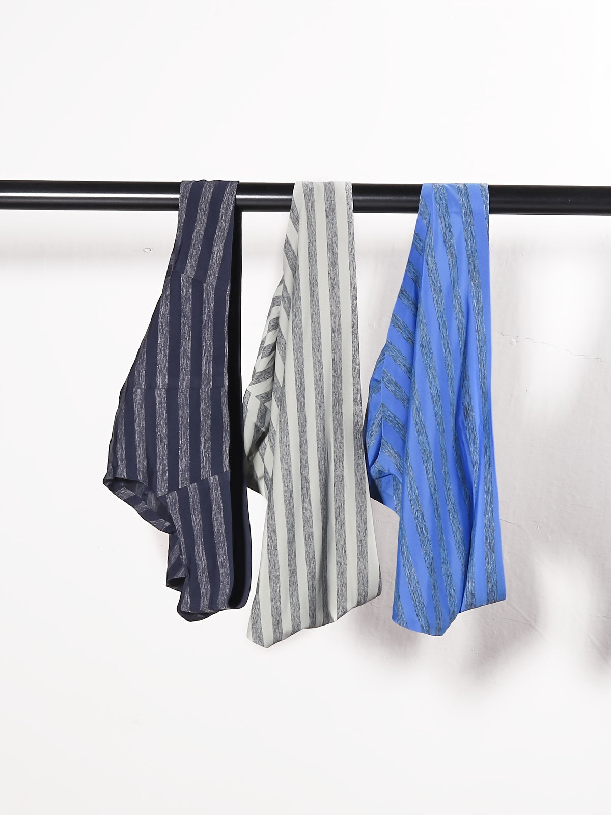 Slip sans couture taille basse microfibre homme — lot de 3, uni